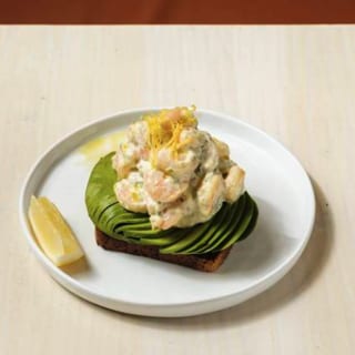 avocado and shrimps smorrebrod